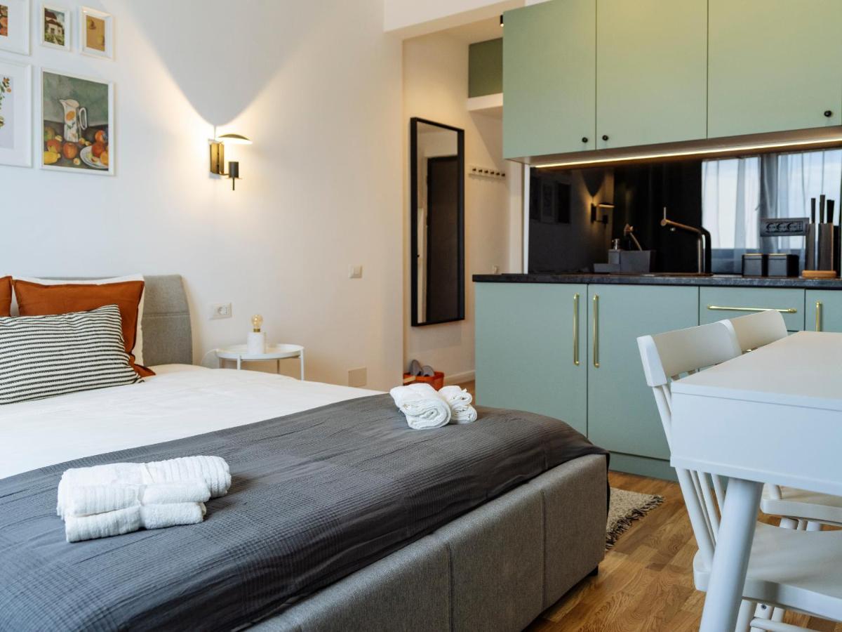 Beautiful Modern Studio - Cismigiu Park - Netflix Bukurešť Exteriér fotografie